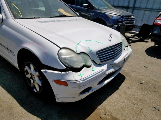 WDBRF61J31F108576 - 2001 MERCEDES-BENZ C 240 WHITE photo 9