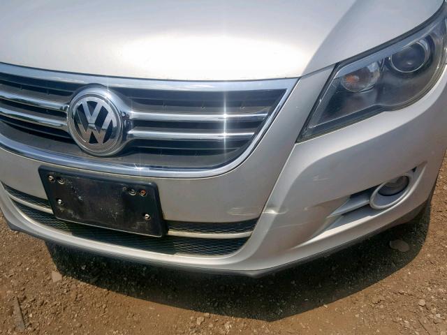 WVGBV95N79W002563 - 2009 VOLKSWAGEN TIGUAN SE SILVER photo 9