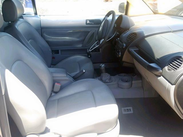 3VWCK21Y53M319111 - 2003 VOLKSWAGEN NEW BEETLE ვერცხლისფერი ფოტო 5