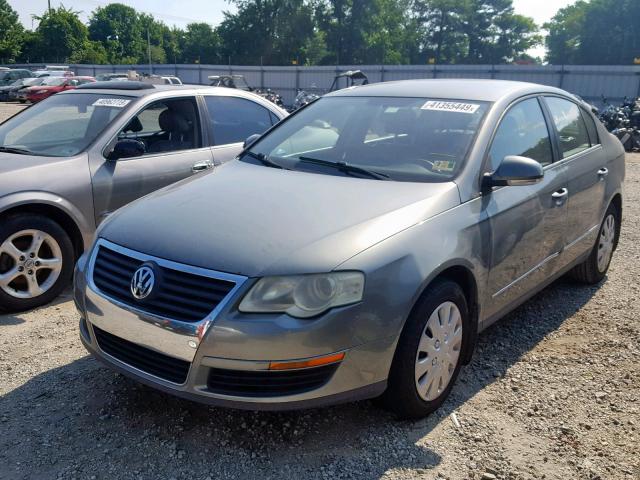 WVWJK73CX7P029388 - 2007 VOLKSWAGEN PASSAT GRAY photo 2