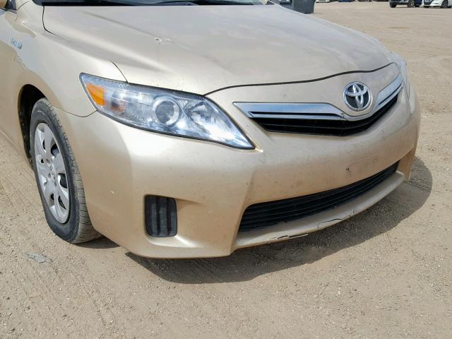 4T1BB3EK5BU134718 - 2011 TOYOTA CAMRY HYBR GOLD photo 9