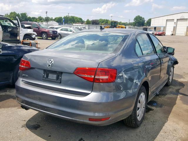 3VW2K7AJ5FM404448 - 2015 VOLKSWAGEN JETTA BASE GRAY photo 4