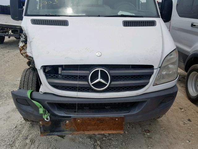 WD3PE8CB0C5611577 - 2012 MERCEDES-BENZ SPRINTER 2 WHITE photo 7