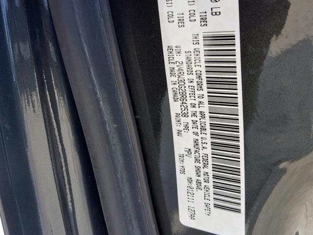 2V4RW3DG2BR642538 - 2011 VOLKSWAGEN ROUTAN SE CHARCOAL photo 10