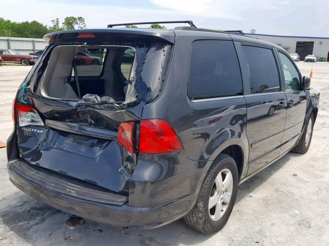 2V4RW3DG2BR642538 - 2011 VOLKSWAGEN ROUTAN SE CHARCOAL photo 4