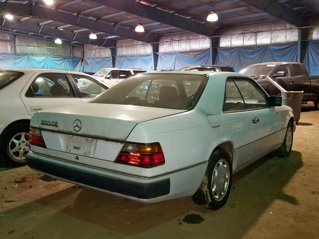 WDBEA52EXPB904895 - 1993 MERCEDES-BENZ 300 CE WHITE photo 4