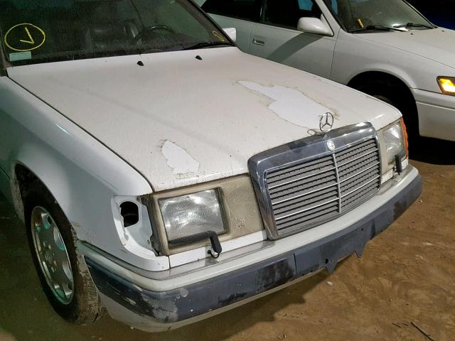 WDBEA52EXPB904895 - 1993 MERCEDES-BENZ 300 CE WHITE photo 9