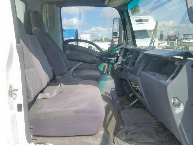 JALC4W163D7001288 - 2013 ISUZU NPR HD WHITE photo 5