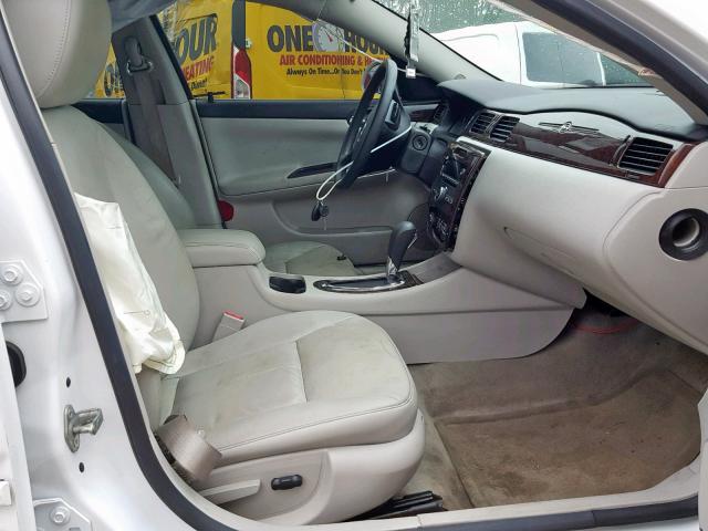 2G1WC5E31G1123606 - 2016 CHEVROLET IMPALA LIM WHITE photo 5