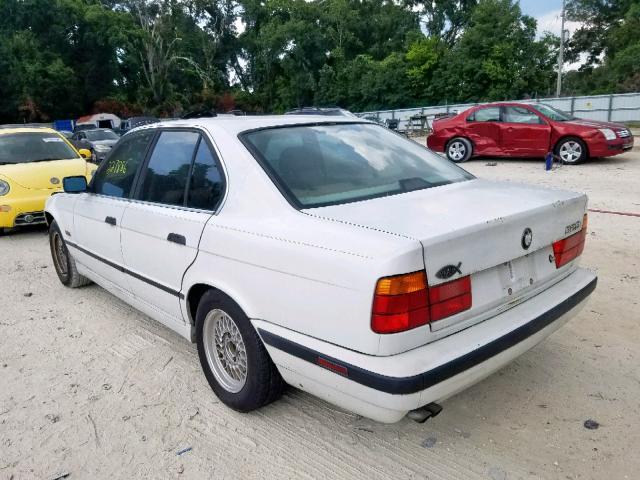 WBAHD6325SGK48730 - 1995 BMW 525 I AUTO WHITE photo 3