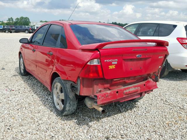 1FAFP34N15W143949 - 2005 FORD FOCUS ZX4 RED photo 3
