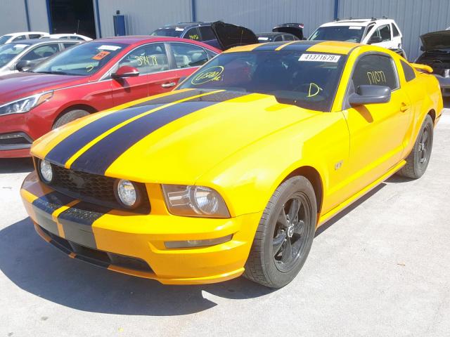 1ZVFT82H775303175 - 2007 FORD MUSTANG GT ORANGE photo 2