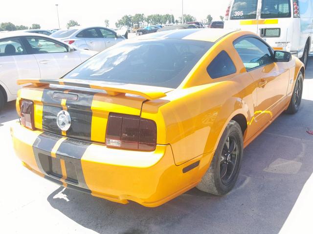 1ZVFT82H775303175 - 2007 FORD MUSTANG GT ORANGE photo 4