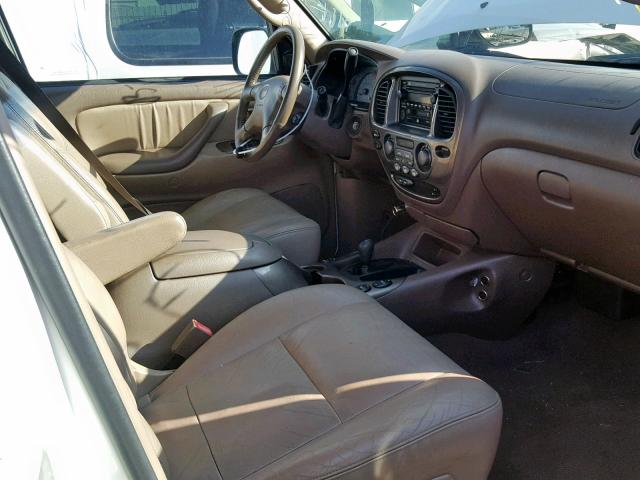 5TDBT48A42S127161 - 2002 TOYOTA SEQUOIA LI WHITE photo 5