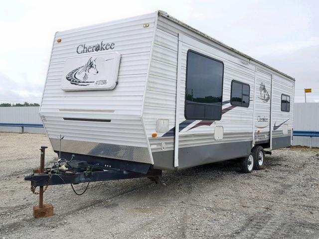 4X4TCKF296P096424 - 2006 WILDWOOD CHEROKEE WHITE photo 2