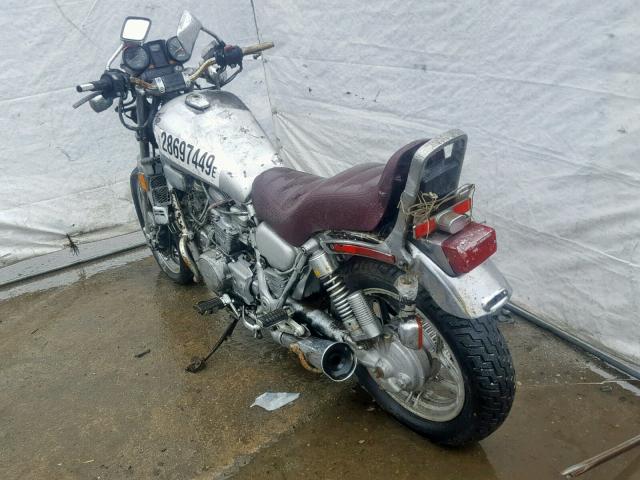 JH2RC0716DM119111 - 1983 HONDA VF750 C GRAY photo 3