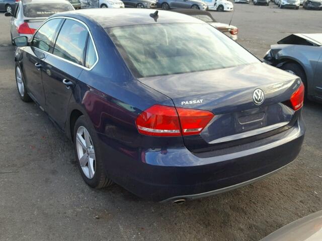 1VWBP7A35DC104443 - 2013 VOLKSWAGEN PASSAT SE BLUE photo 3