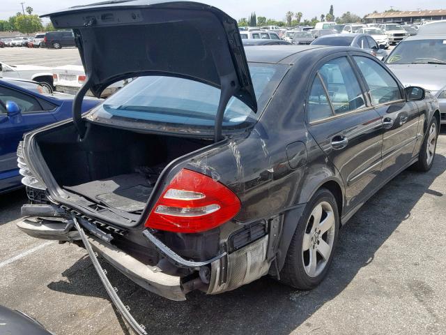 WDBUF65J63A227355 - 2003 MERCEDES-BENZ E 320 BLACK photo 4