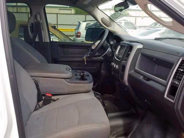 3C6UR5CL8HG639087 - 2017 RAM 2500 ST WHITE photo 5