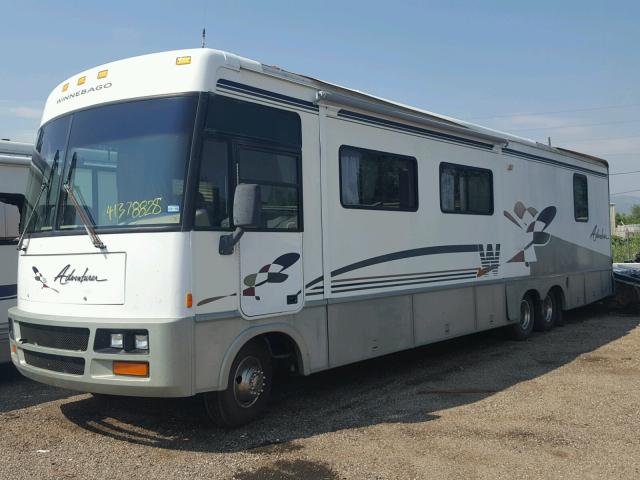 3FCMF53GXVJA28710 - 1997 WINNEBAGO ADVENTURER WHITE photo 2