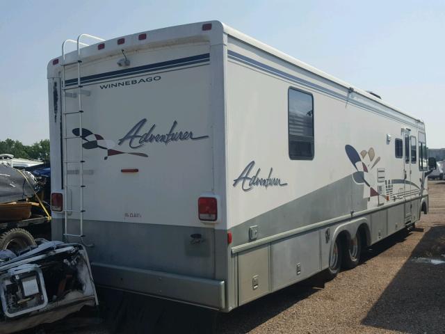 3FCMF53GXVJA28710 - 1997 WINNEBAGO ADVENTURER WHITE photo 4