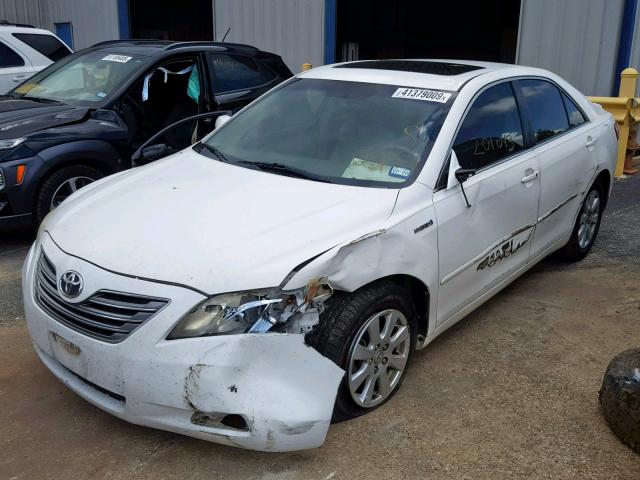 JTNBB46K493051656 - 2009 TOYOTA CAMRY HYBR WHITE photo 2