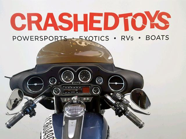 1HD1FCW143Y607706 - 2003 HARLEY-DAVIDSON FLHTCUI BLUE photo 8