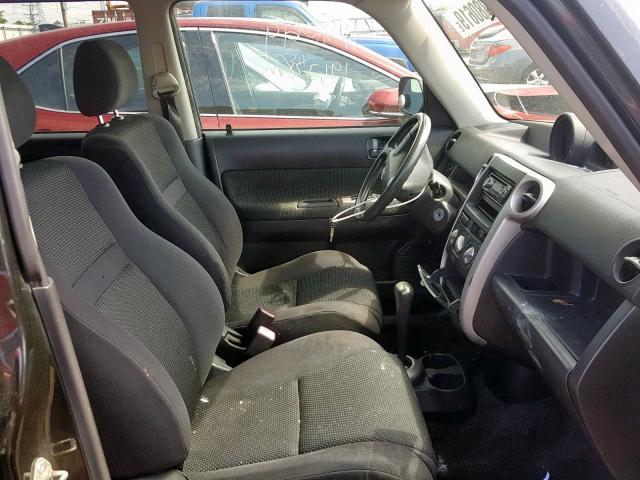 JTLKT324454026834 - 2005 TOYOTA SCION XB 黑色 照片 5