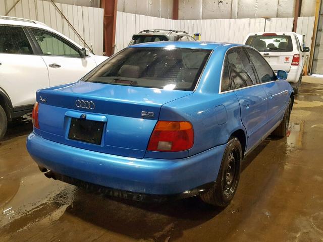 WAUED68DXWA000768 - 1998 AUDI A4 2.8 QUA BLUE photo 4