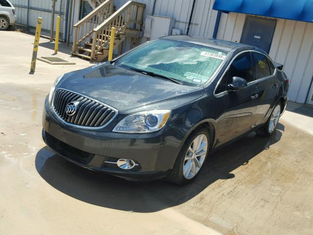 1G4PP5SK6E4231485 - 2014 BUICK VERANO SILVER photo 2