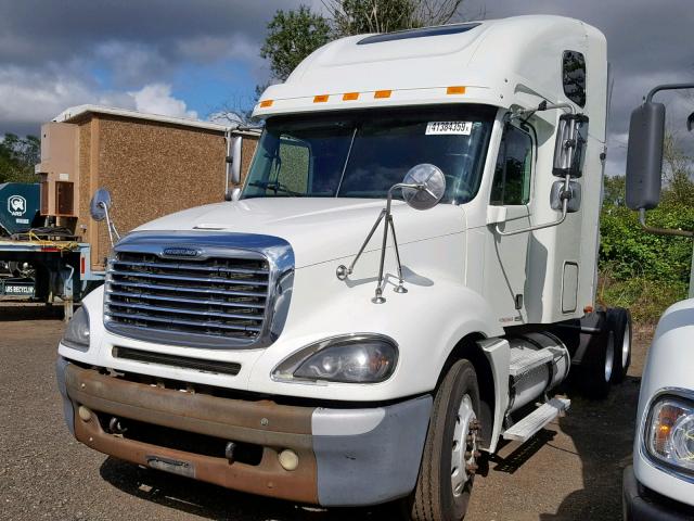 1FUJA6CGX4LM38454 - 2004 FREIGHTLINER CONVENTION WHITE photo 2