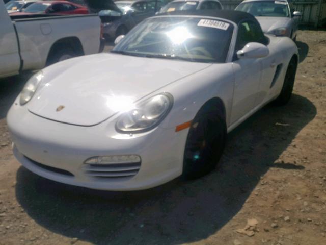 WP0CA2A82AS710095 - 2010 PORSCHE BOXSTER WHITE photo 2