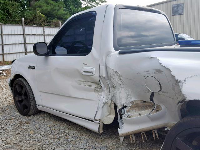 2FTZF0730XCA94647 - 1999 FORD F150 SVT L WHITE photo 10