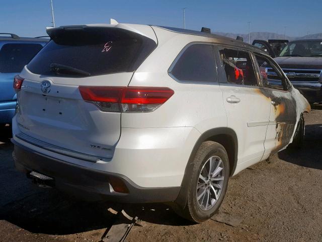 5TDJZRFH7HS517221 - 2017 TOYOTA HIGHLANDER WHITE photo 4