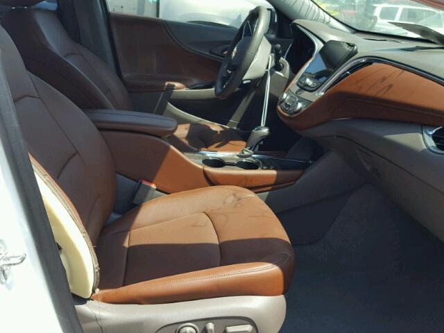 1G1ZH5SX6GF353933 - 2016 CHEVROLET MALIBU PRE WHITE photo 5