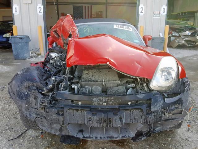 1G2MB35BX8Y105461 - 2008 PONTIAC SOLSTICE RED photo 9