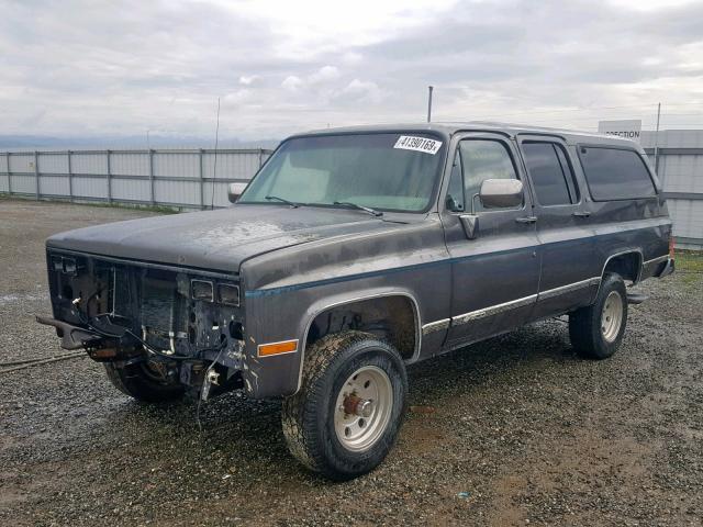 1GNEV16K8MF126817 - 1991 CHEVROLET SUBURBAN V GRAY photo 2