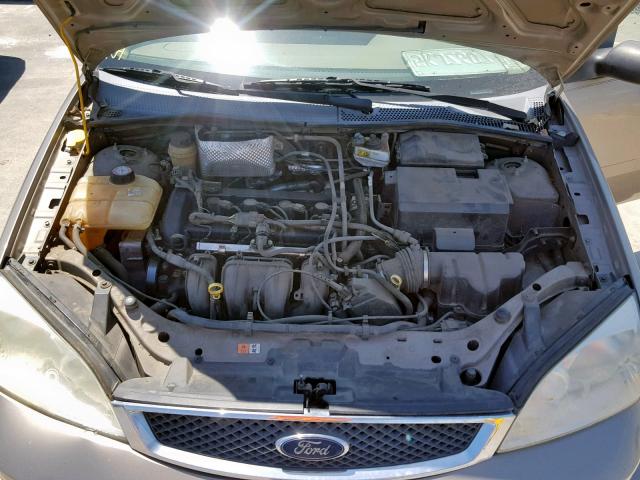 1FAFP34N05W175730 - 2005 FORD FOCUS ZX4 BEIGE photo 7