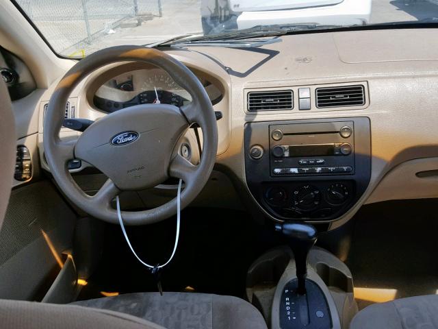 1FAFP34N05W175730 - 2005 FORD FOCUS ZX4 BEIGE photo 9