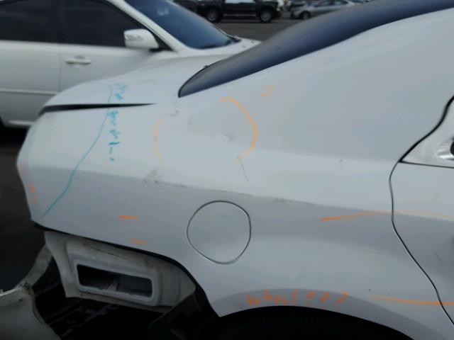 1G1ZE5E10BF269082 - 2011 CHEVROLET MALIBU LTZ თეთრი ფოტო 9