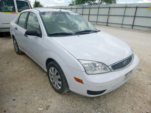 1FAHP34N47W331022 - 2007 FORD FOCUS ZX4 WHITE photo 1