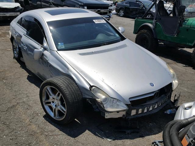 WDDDJ75X06A015720 - 2006 MERCEDES-BENZ CLS 500C SILVER photo 1