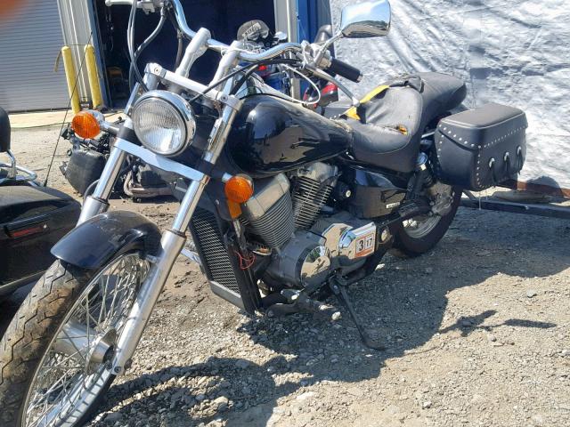 JH2RC53069K203054 - 2009 HONDA VT750 C2 BLACK photo 2