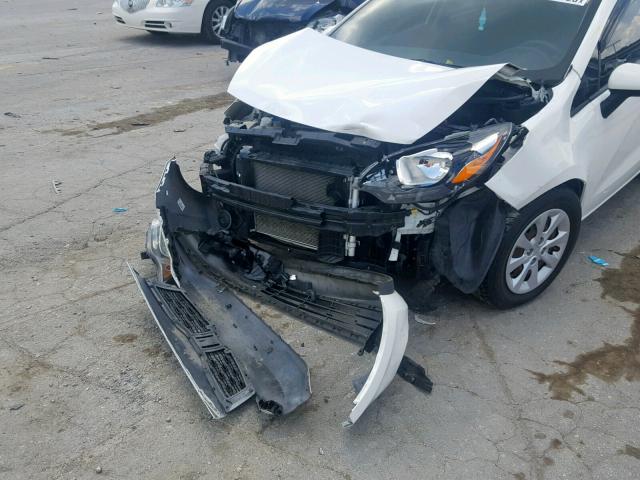 KNADM4A34F6449061 - 2015 KIA RIO LX WHITE photo 9