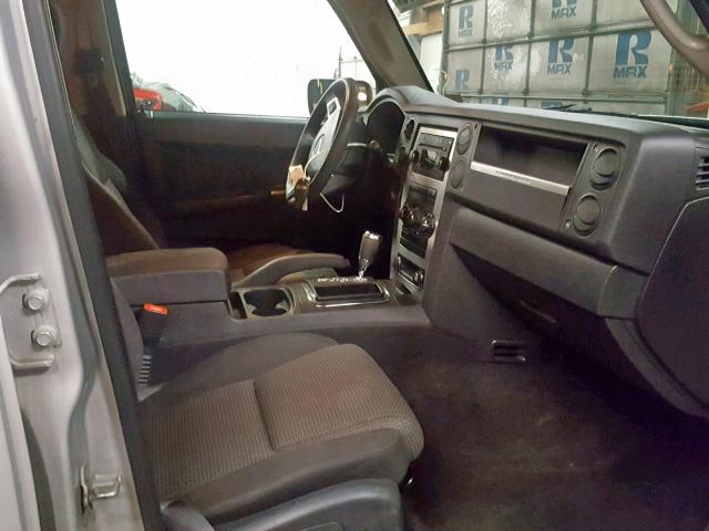 1J8HG48K88C107540 - 2008 JEEP COMMANDER SILVER photo 5