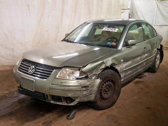 WVWPD63B52E414514 - 2002 VOLKSWAGEN PASSAT GLS GREEN photo 2