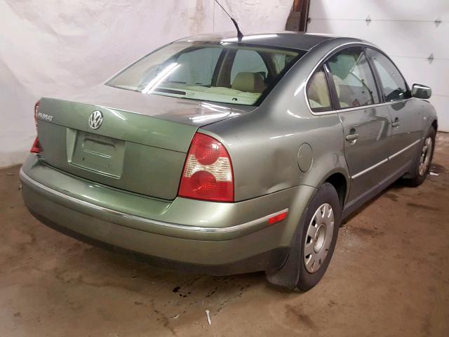 WVWPD63B52E414514 - 2002 VOLKSWAGEN PASSAT GLS GREEN photo 4