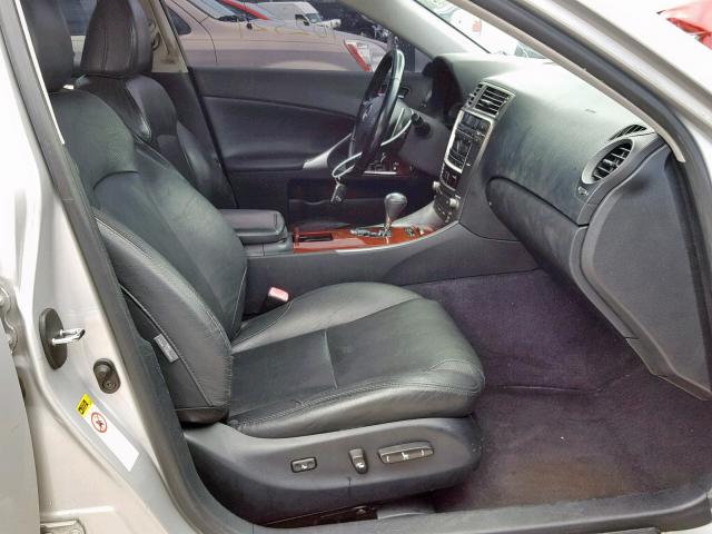 JTHBK262075035432 - 2007 LEXUS IS 250 SILVER photo 5