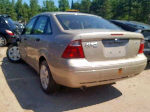 1FAFP34N26W131147 - 2006 FORD FOCUS ZX4 BEIGE photo 3