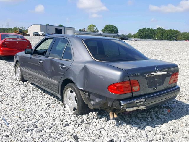 WDBJF72F9VA368027 - 1997 MERCEDES-BENZ E 420 GRAY photo 3